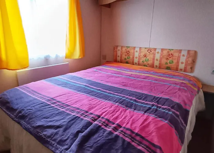 Beau Mobilhome Isolé, Style De 40m2 Сasa de vacaciones *